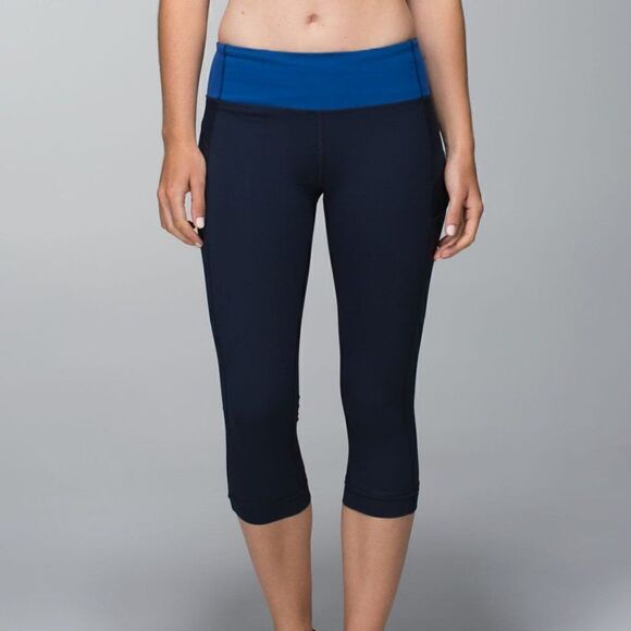 Lululemon Illumina Crops Leggings Inkwell - Picture 1 of 10